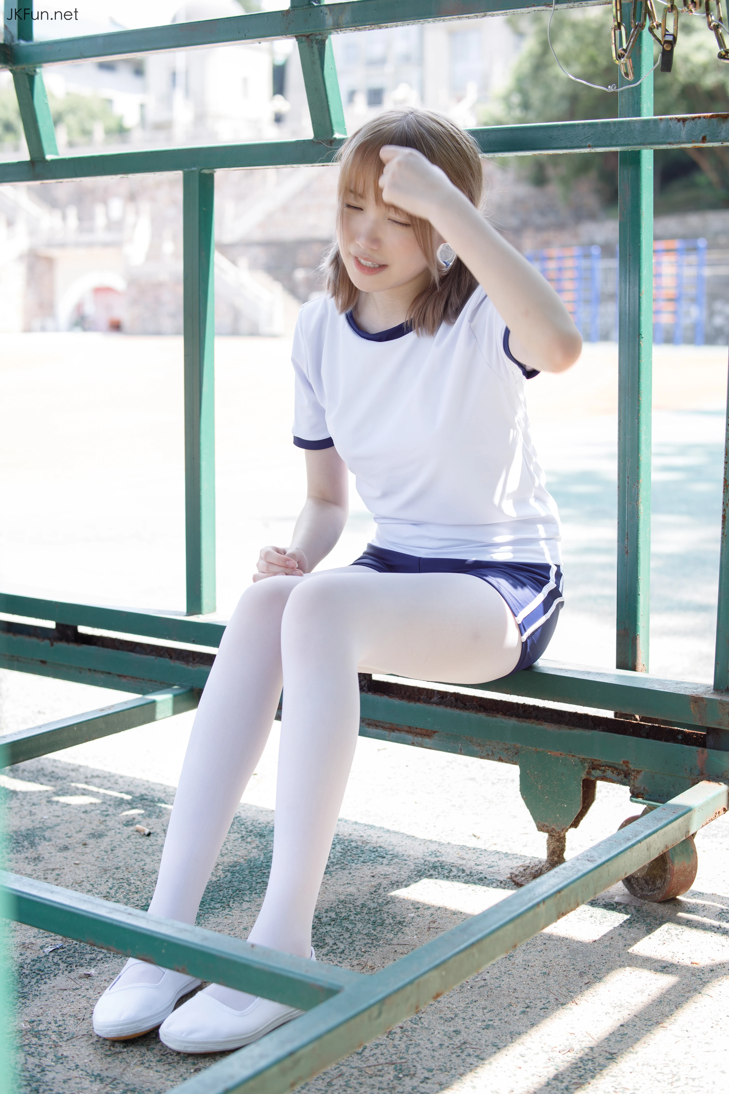 森萝财团 [JKFUN-019] 80D白丝外景体操服 Aika [107P 1V]插图5